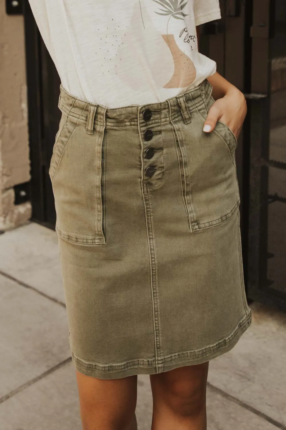 Ada Buttonfly Skirt in Olive Green