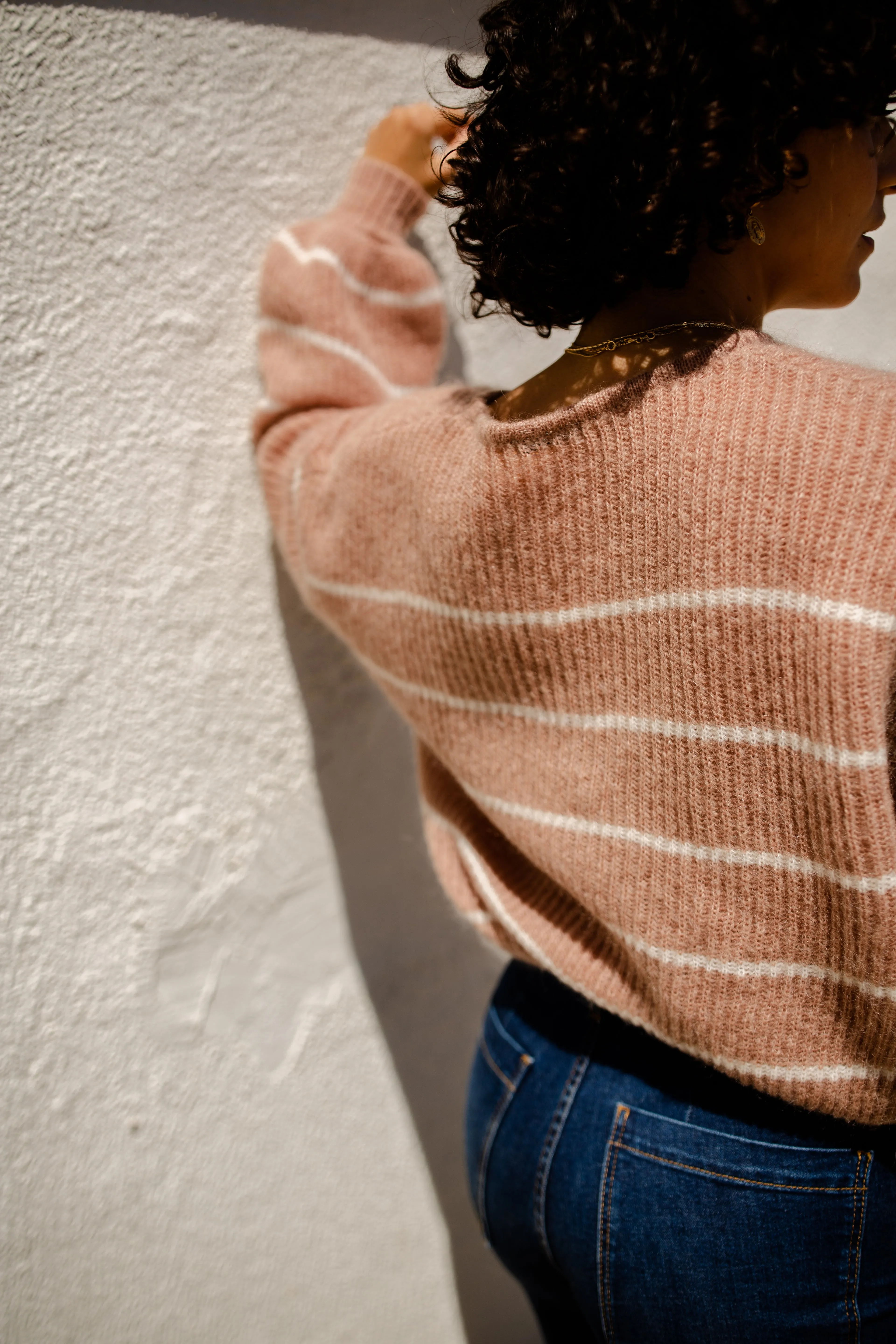 AVA STRIPE SWEATER - SAND/SNOW