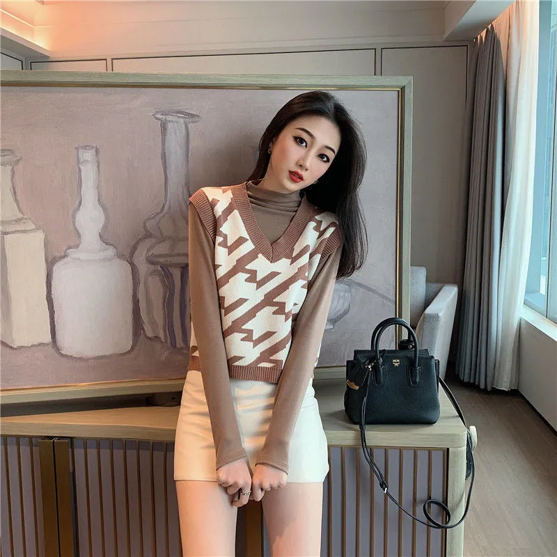 KittenAlarm - Sleeveless Retro Pattern Knitted Vest Sweater