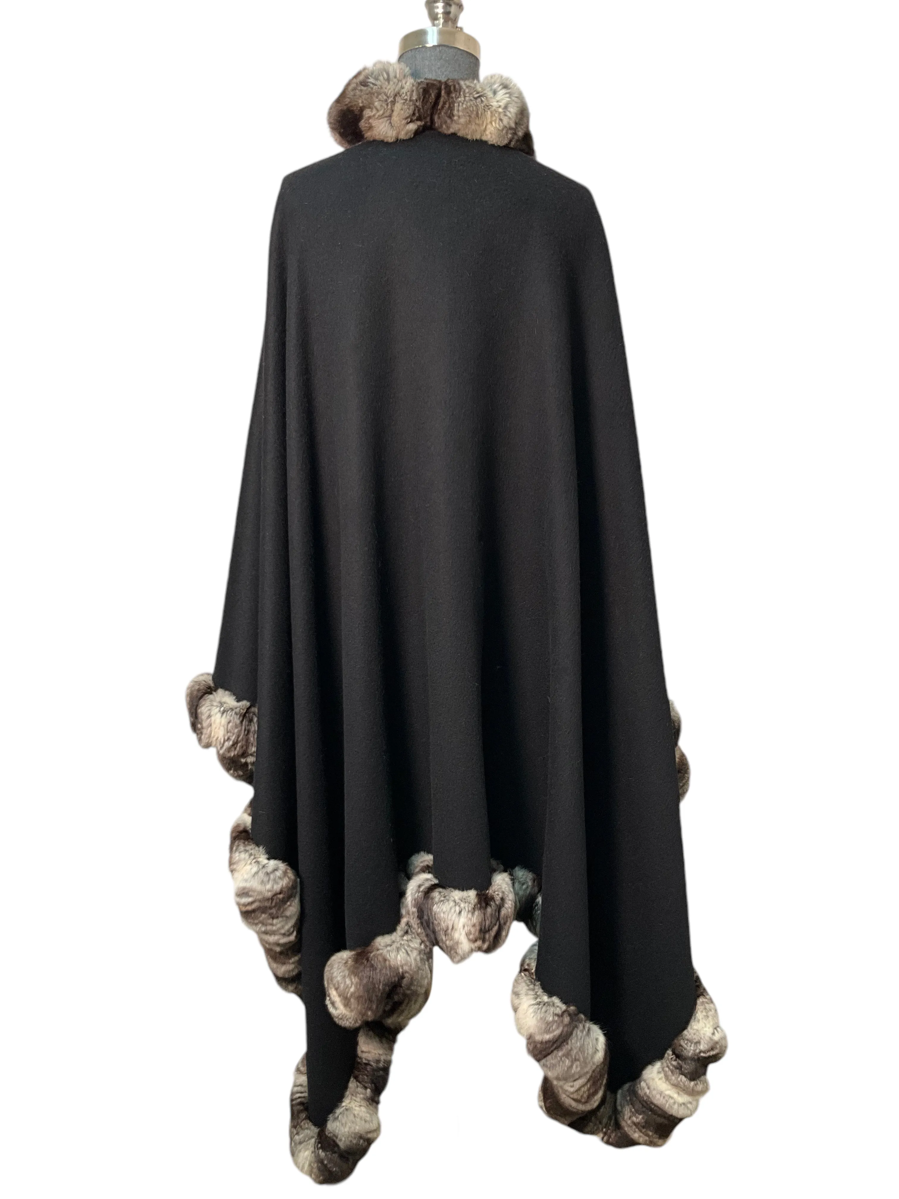 LORO PIANA Cashmere and Chinchilla Oversized Cape