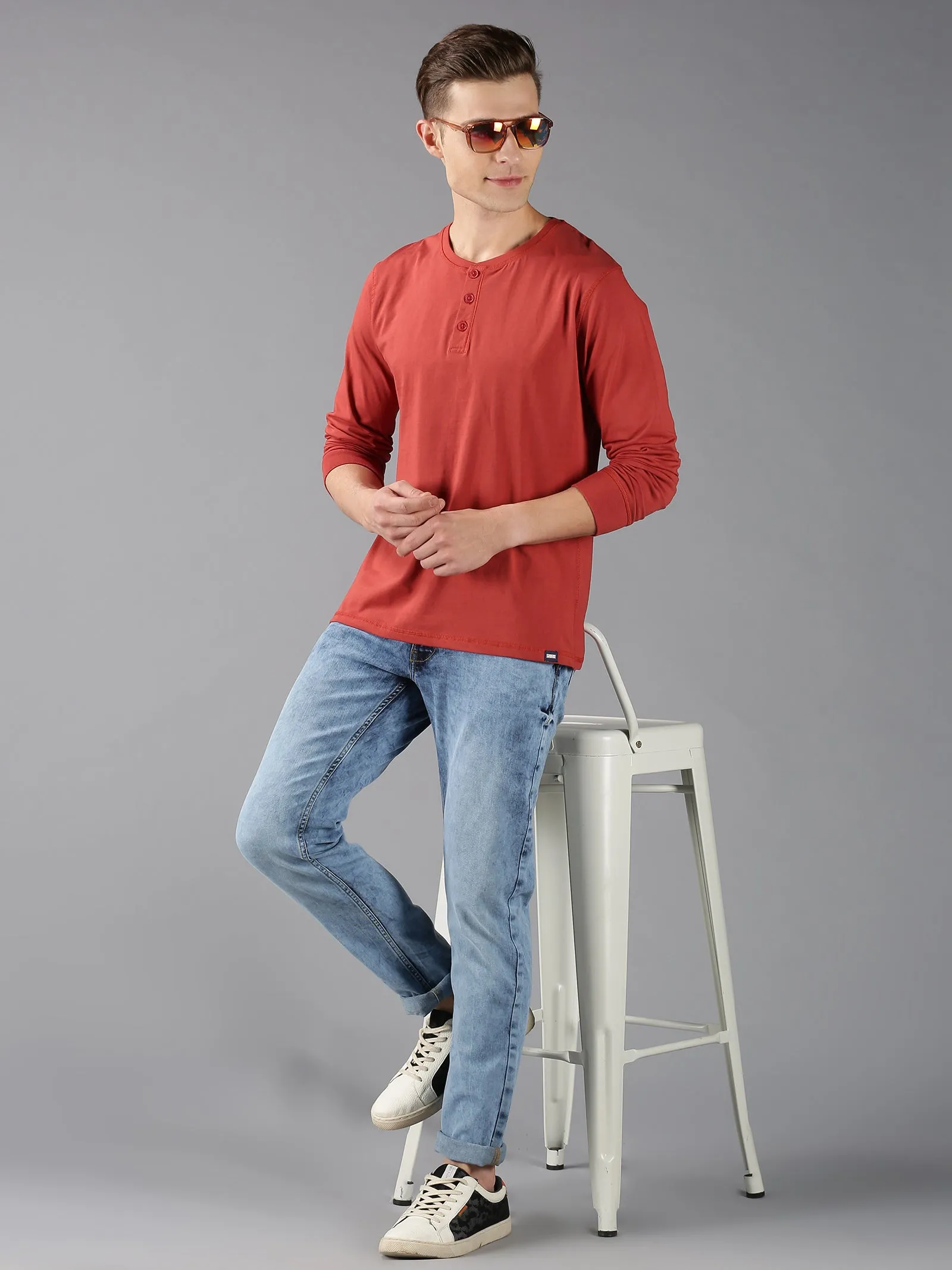 MEN'S RUST SOLID SLIM FIT T.SHIRT