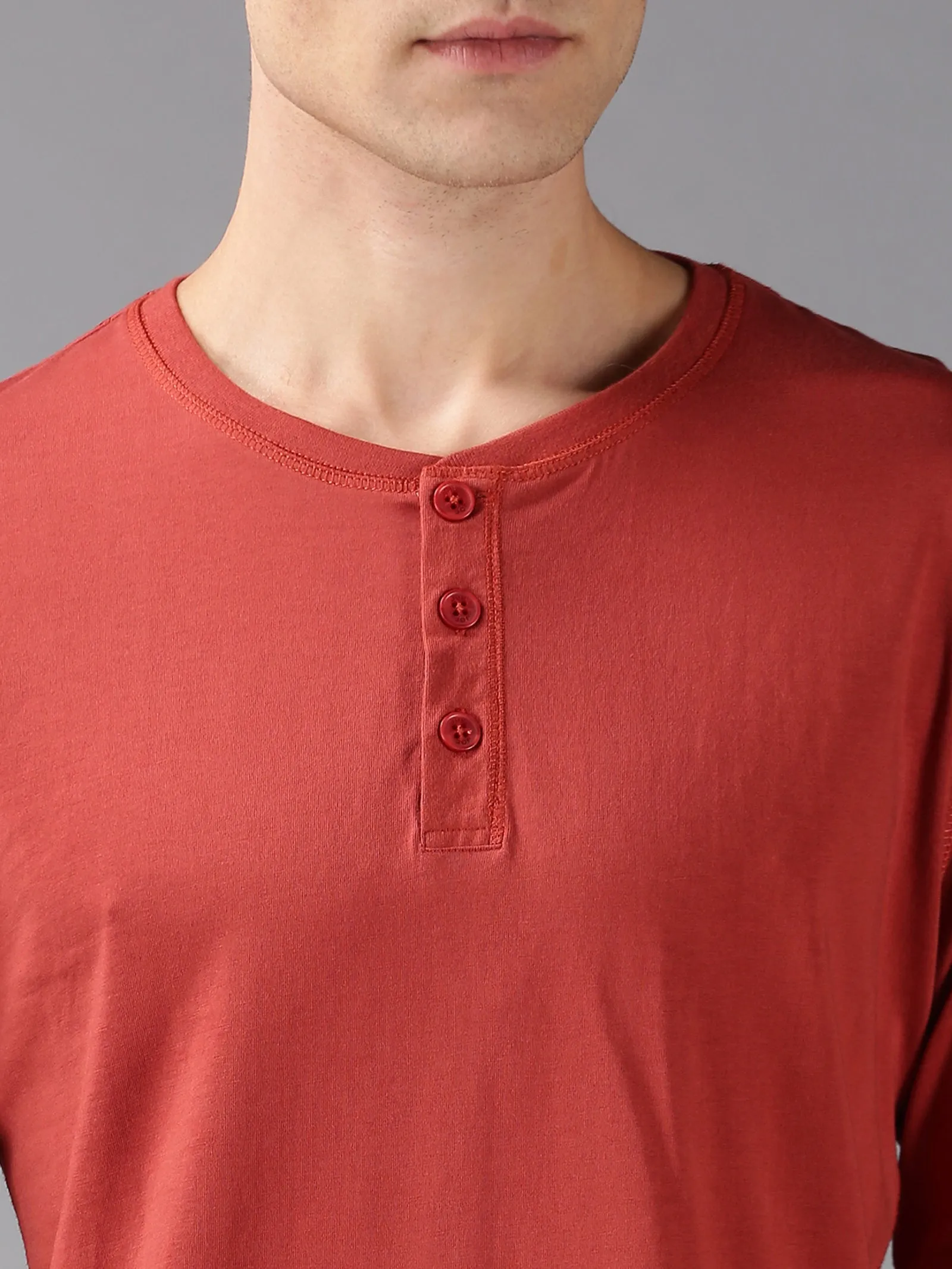 MEN'S RUST SOLID SLIM FIT T.SHIRT