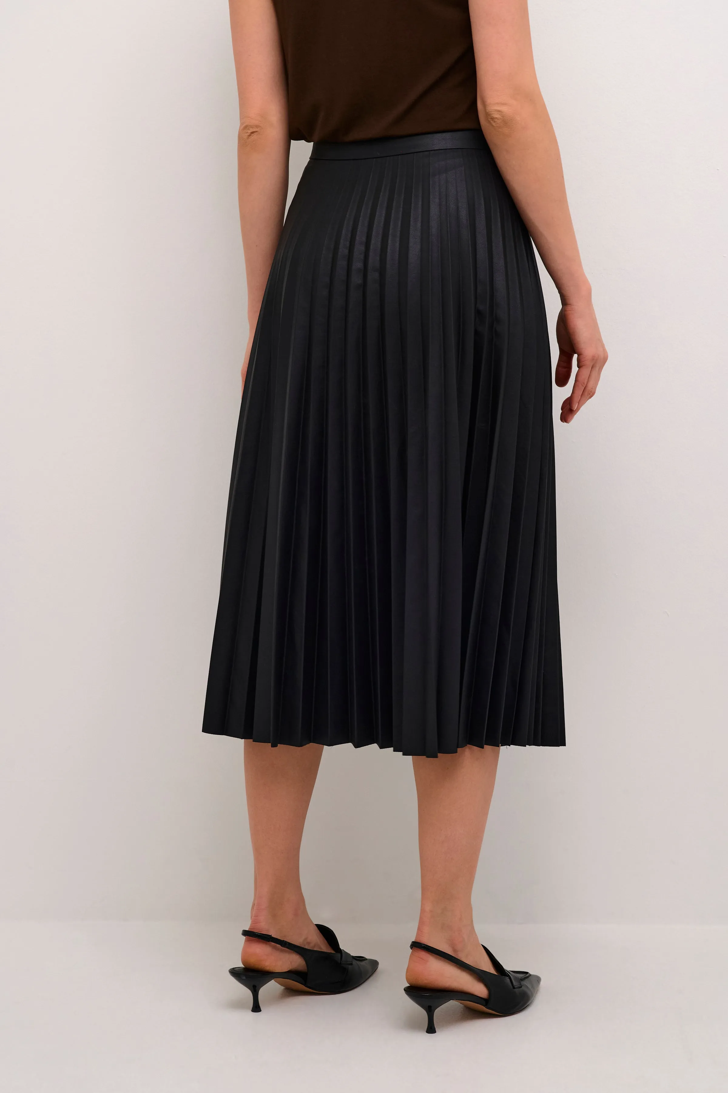 Poda Cassandra Skirt in Black