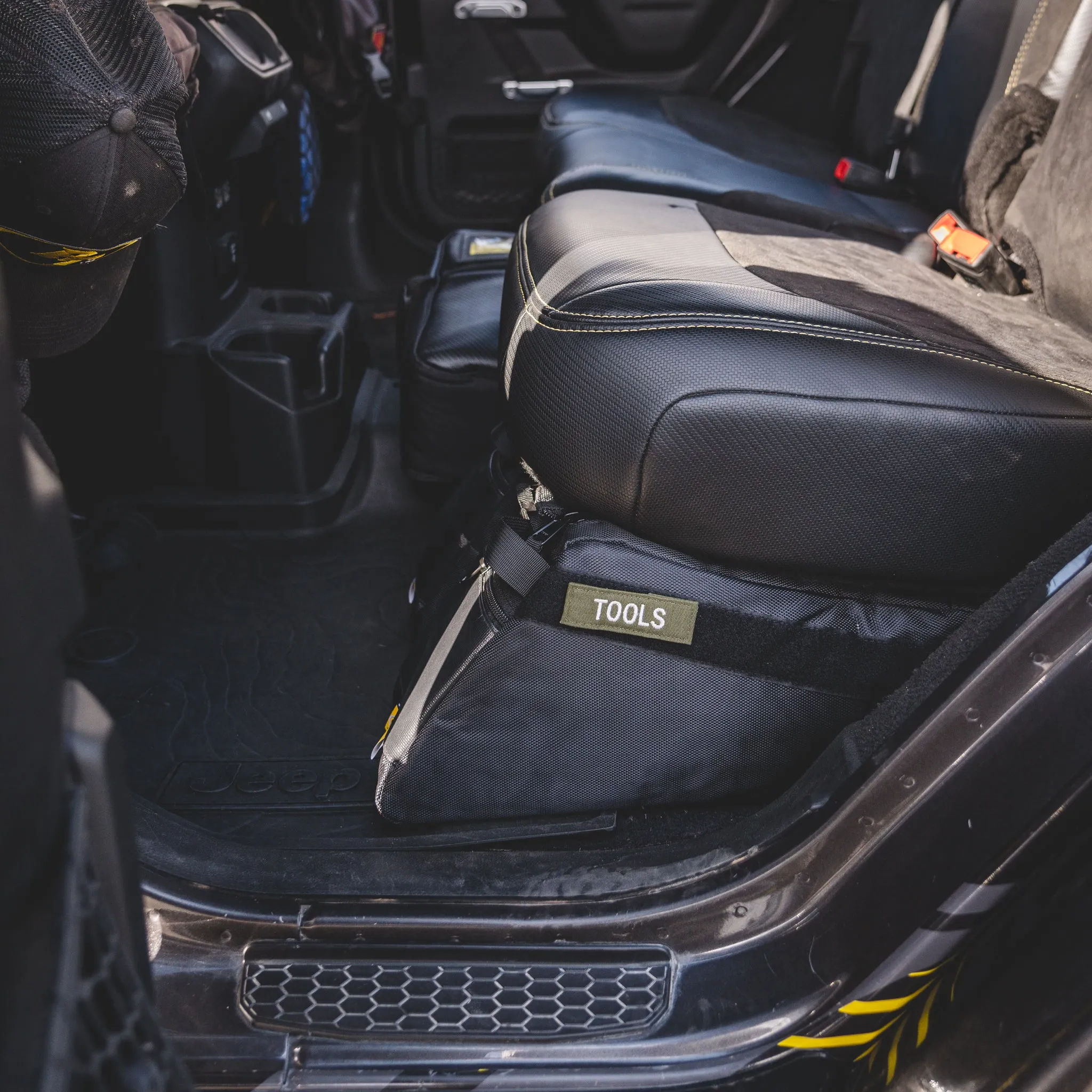 Wrangler 4dr (JKU & JLU) Under Seat Storage Kit